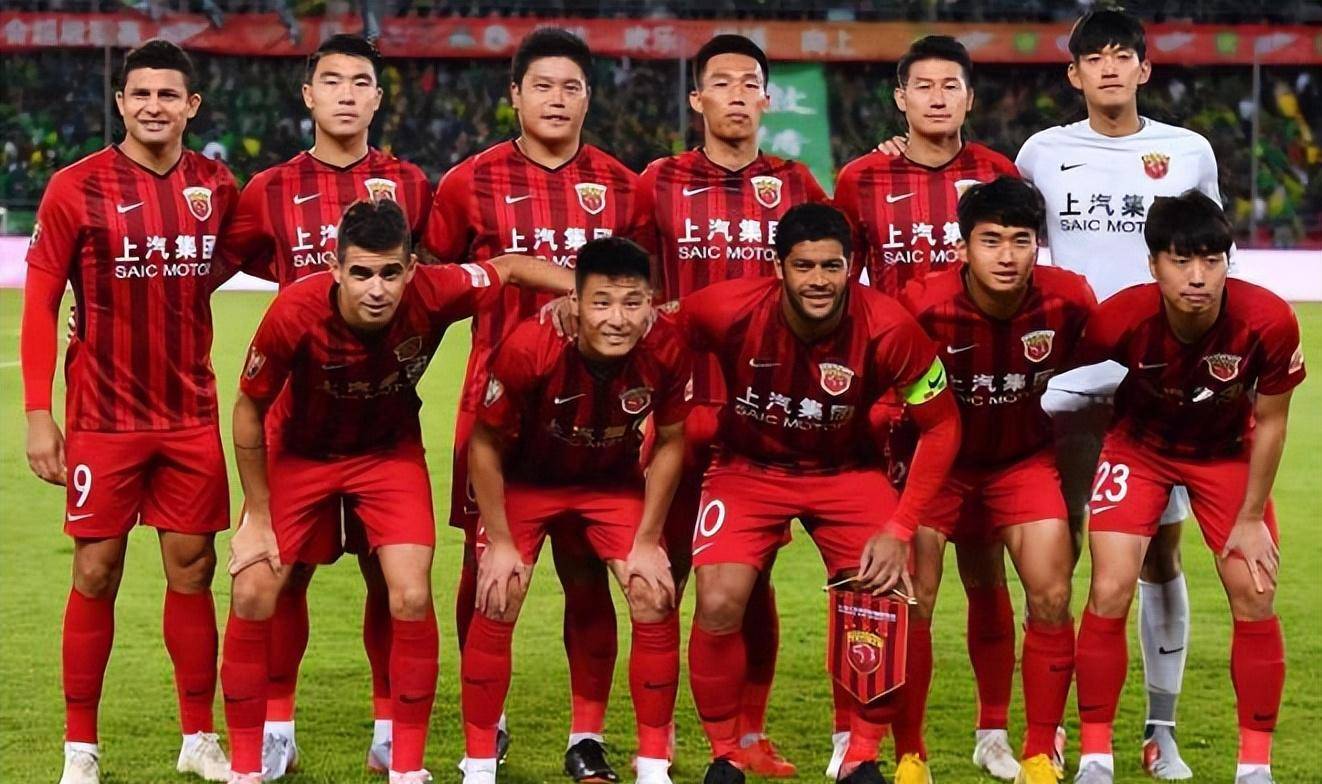 包含上港队在比赛中配合默契,有效掌控场上局势赢得比赛的词条 包含上港队在比赛中配合默契,有效掌控场上局势赢得比赛的词条