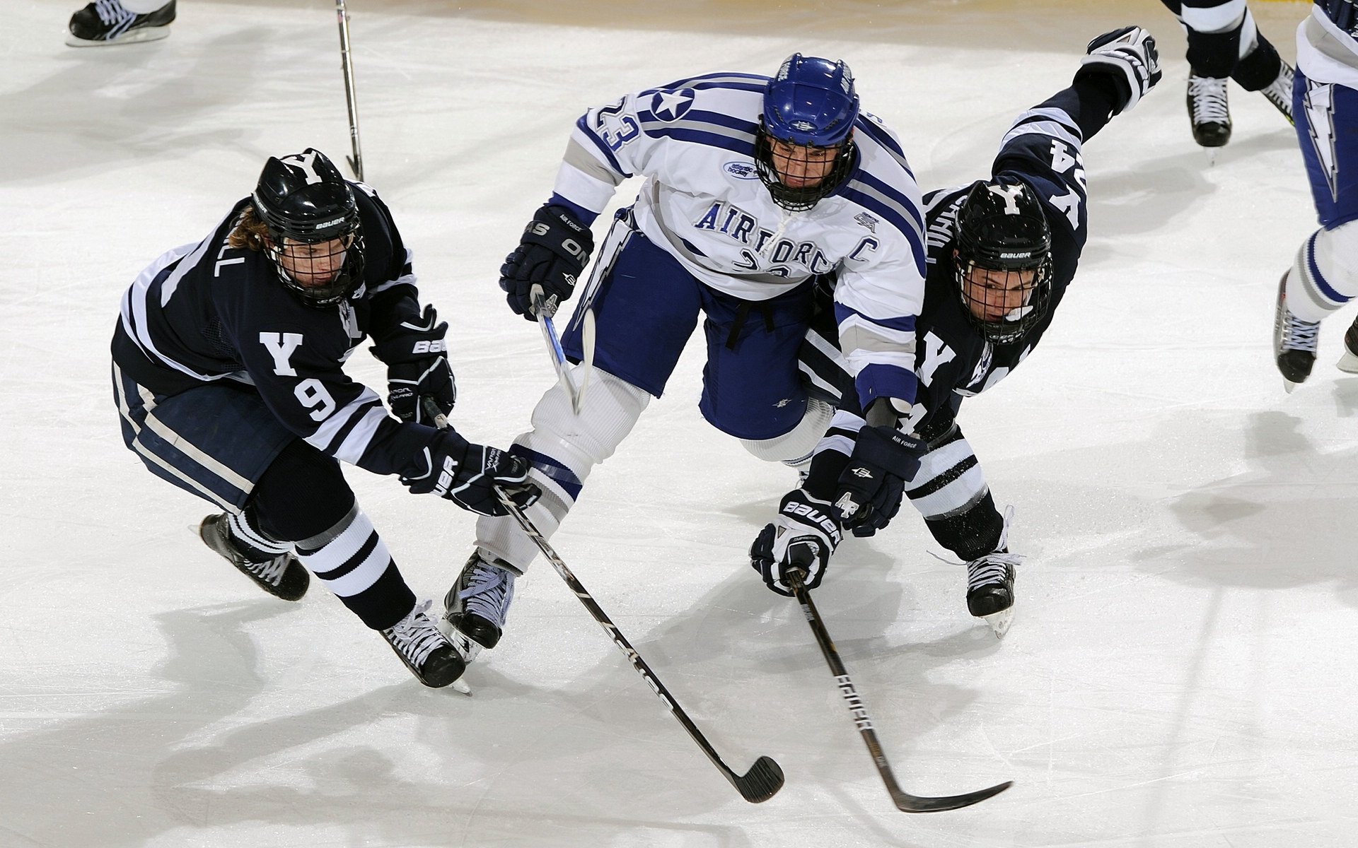 西甲国家德比之夜,阿克—一道无法逾越的蓝色城墙